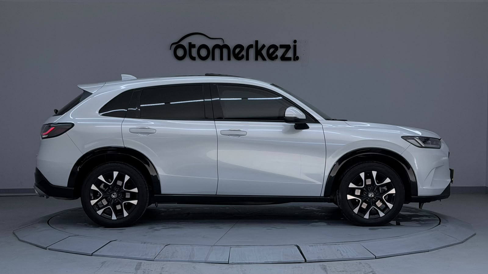 HONDA ZR-V 26